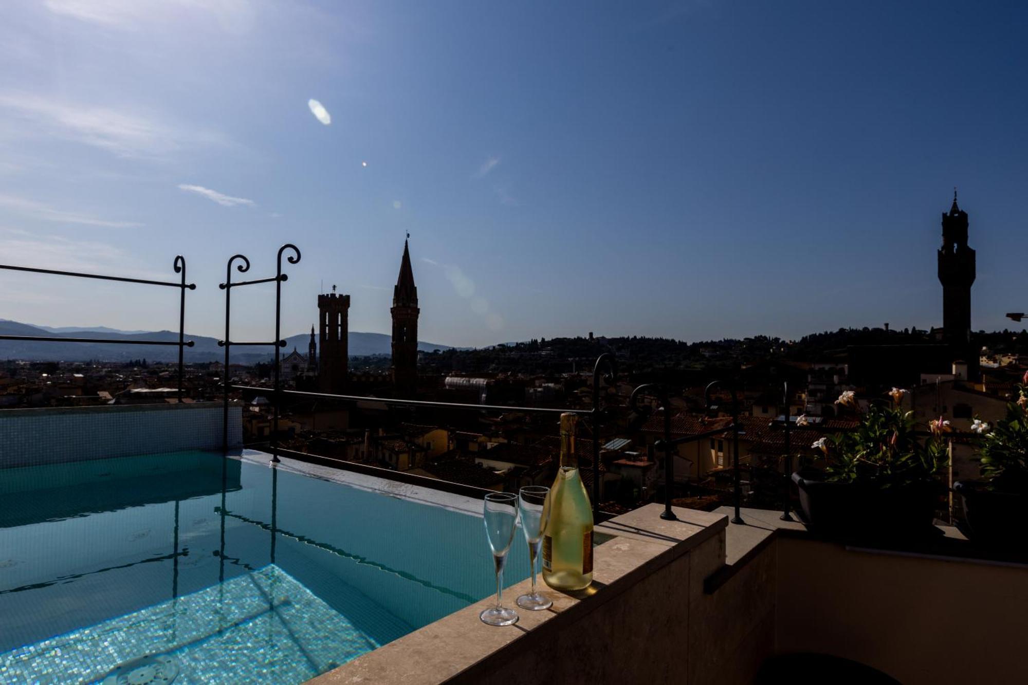 Donati Luxury Tower Suites Firenze Bagian luar foto