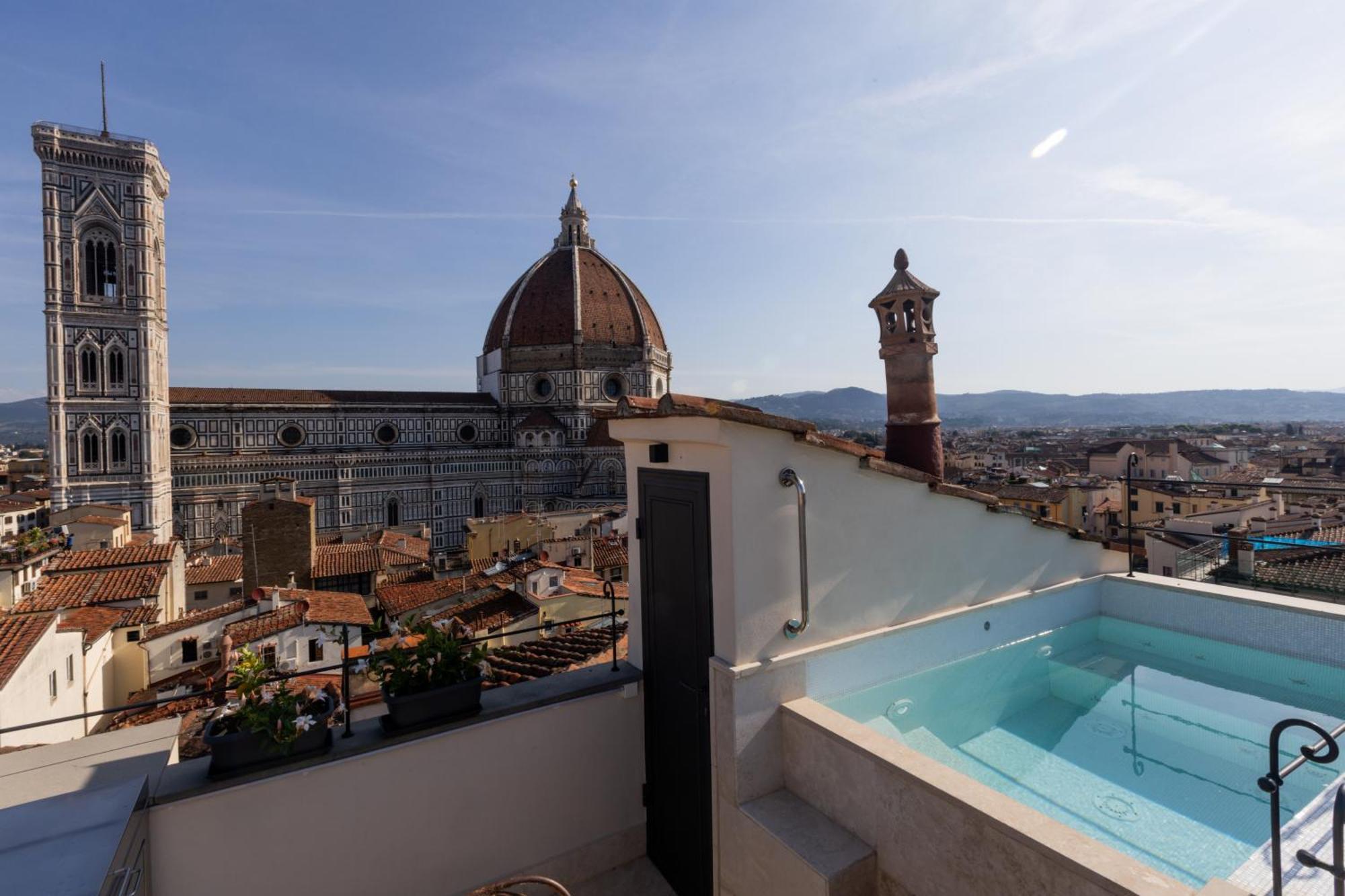 Donati Luxury Tower Suites Firenze Bagian luar foto