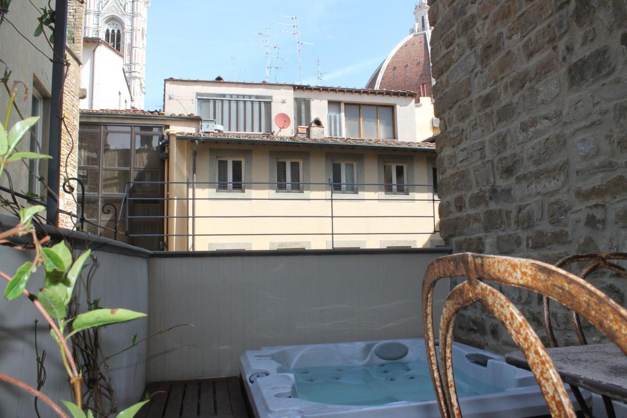 Donati Luxury Tower Suites Firenze Bagian luar foto